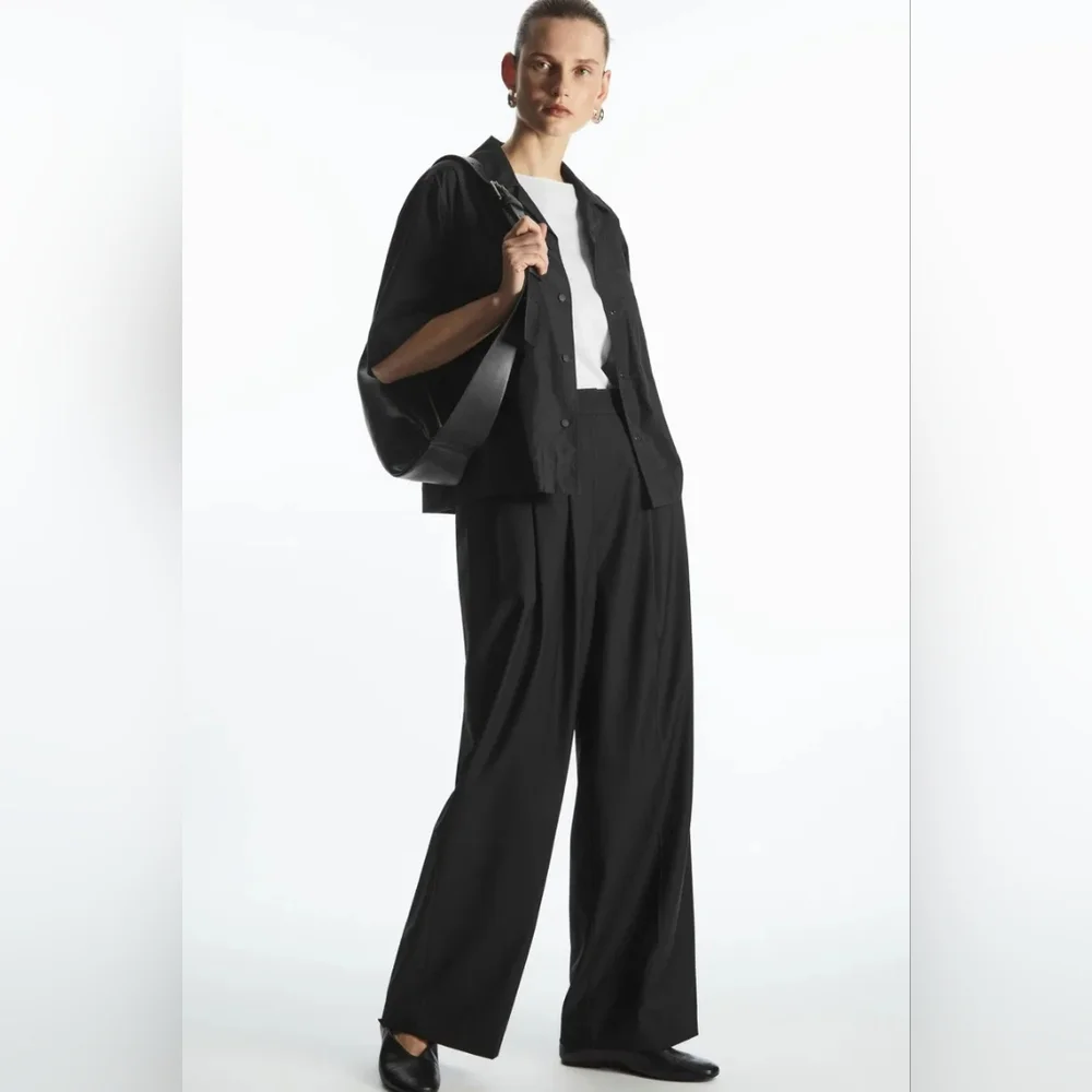 COS Shell Panel Bowling Shirt Size XS in black - Picture 12 of 14